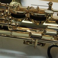 Retamponnage d'un saxophone alto YAMAHA